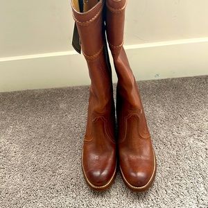 Frye boots, NWT
